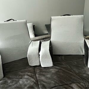 White and Black Cushions Set